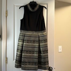 Vince Camuto Black and Gold Dress (size 14)